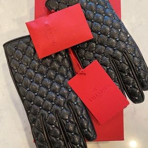 Valentino Garavani Rockstud Gloves